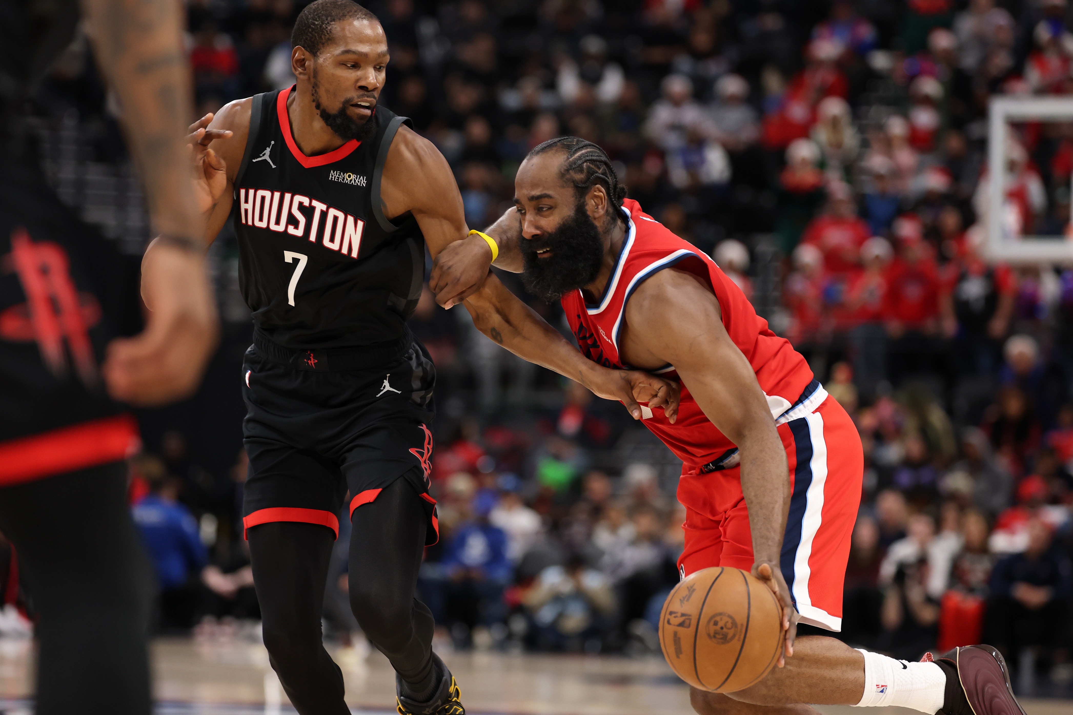 开云入口-周最佳提名：杜兰特、哈登、亚历山大、米切尔等球员在列