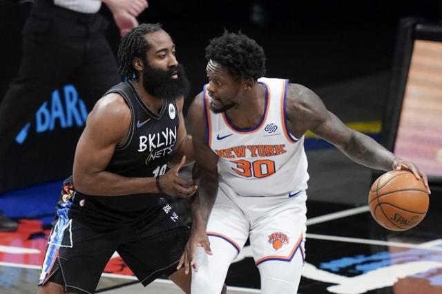 登场4分钟再度伤退！哈登腿筋令人揪心 篮网埋隐患